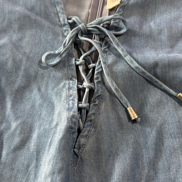 Lovers + Friends‎ Denim V Neck Tie Blue Puff Sleeve Chambray Mini Dress - Picture 4 of 11